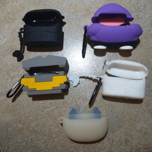 Air Pod Cases - Lot of 5 - Picture 2 of 2